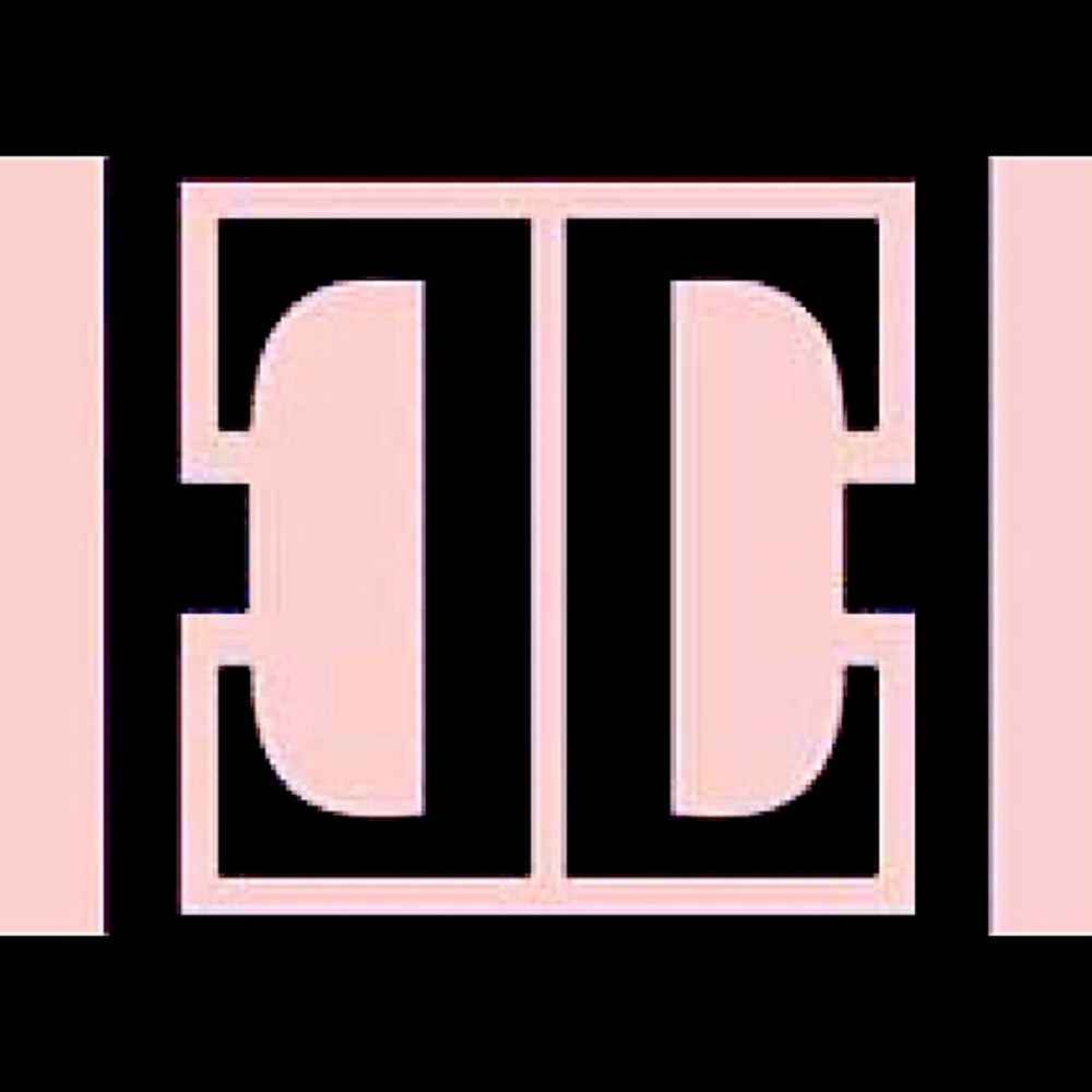 Ivanka Trump 💎 luxury💎⚜️💎 designer tan elegant shoulder bag. 👜
